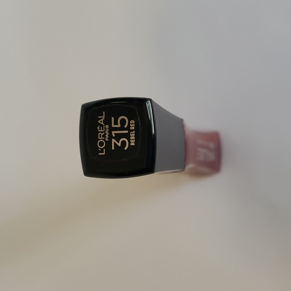 L'OREAL Paris 8 Hr Infallible Pro Gloss - 315 Rebel Red Lip Gloss - Picture 3 of 4